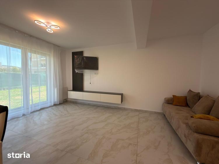 Apartament cu 2 camere, mobilat în Tractorul