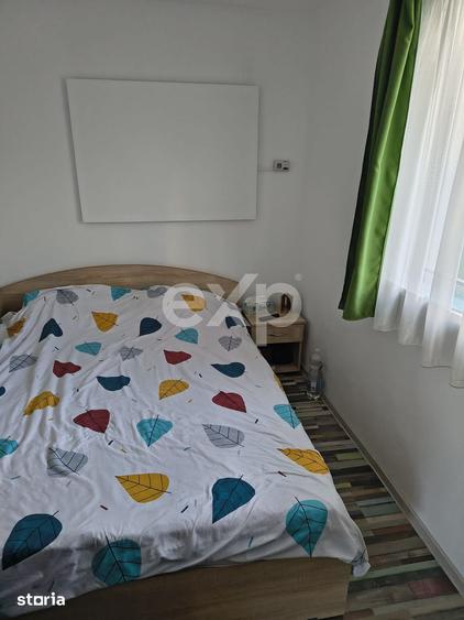 Casă cu 3 camere cu Teren 1071 Mp în Bradu