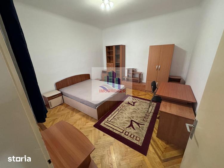 Casă cu 3 camere decomandat cu Teren 150 Mp în Central