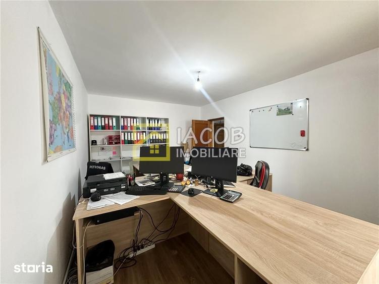 Apartament cu 3 camere decomandat în Republicii