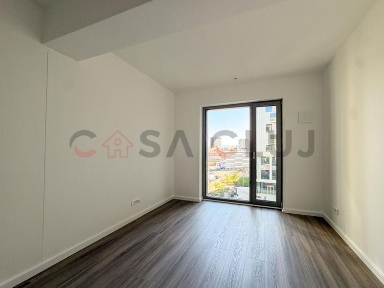 Apartament cu 3 camere decomandat în Iris