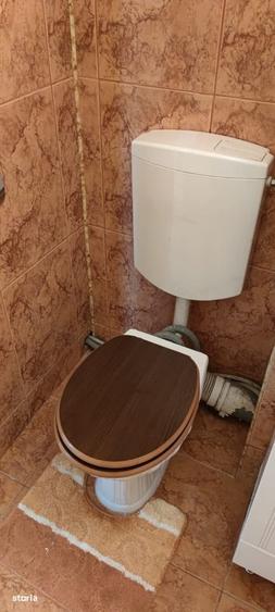 Apartament cu 3 camere decomandat, mobilat în Calea București