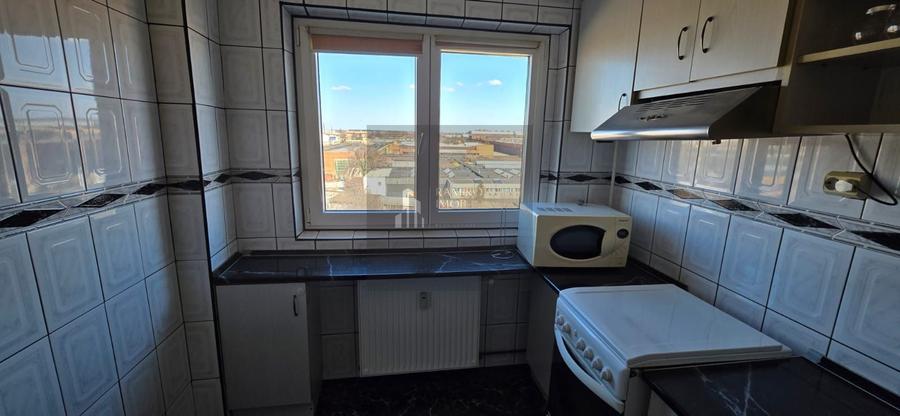 Apartament cu 3 camere semidecomandat, mobilat în 1 Decembrie 1918
