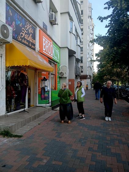 Spațiu comercial, de 27 mp, în Mihai Bravu