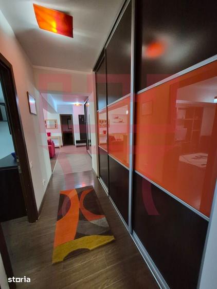 Apartament cu 3 camere în Plopilor