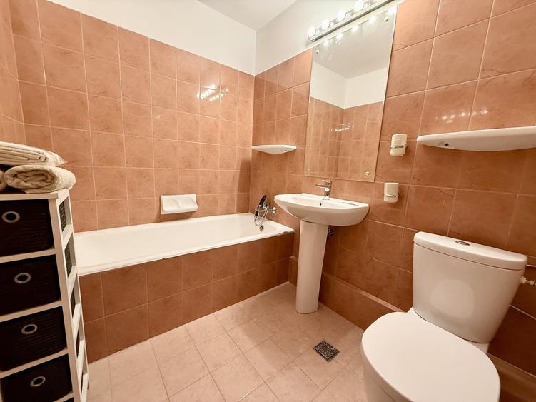 Apartament cu 2 camere semidecomandat, mobilat în Alba Iulia