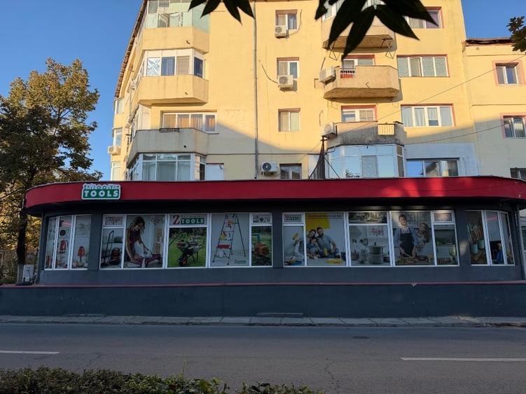 Spațiu comercial, de 200 mp, în Central