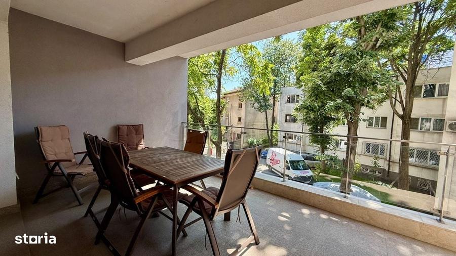 Apartament cu 3 camere în Aviatorilor
