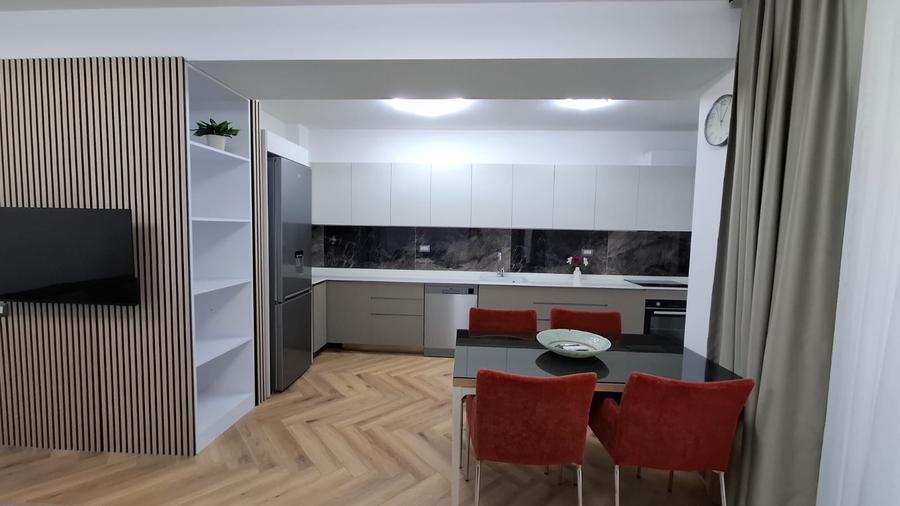 Apartament cu 2 camere decomandat în Pipera