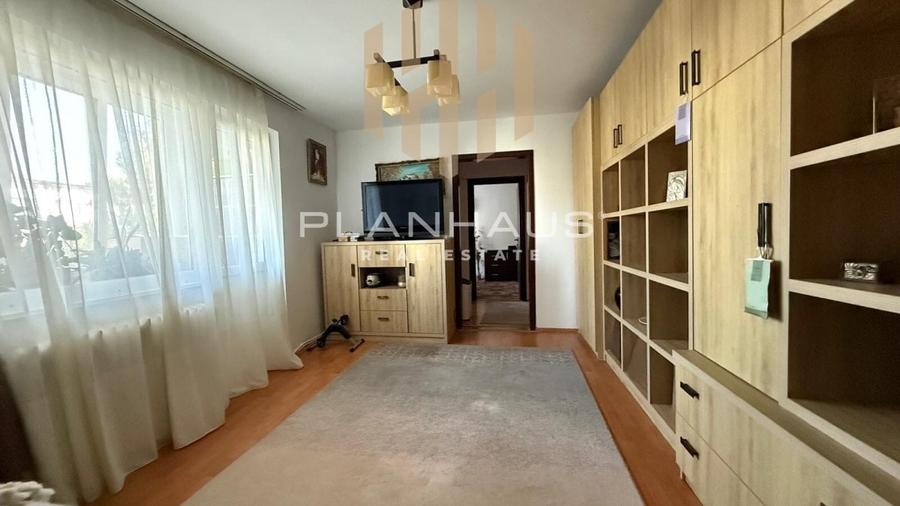 Apartament cu 2 camere semidecomandat, mobilat în Central