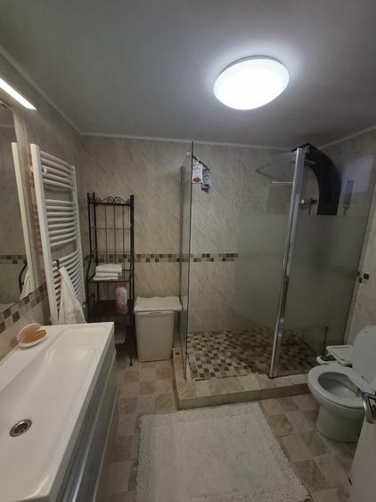 Casă cu 4 camere cu Teren 300 Mp în Km 5