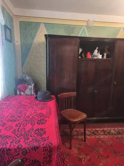 Casă cu 2 camere cu Teren 1600 Mp în Grămești