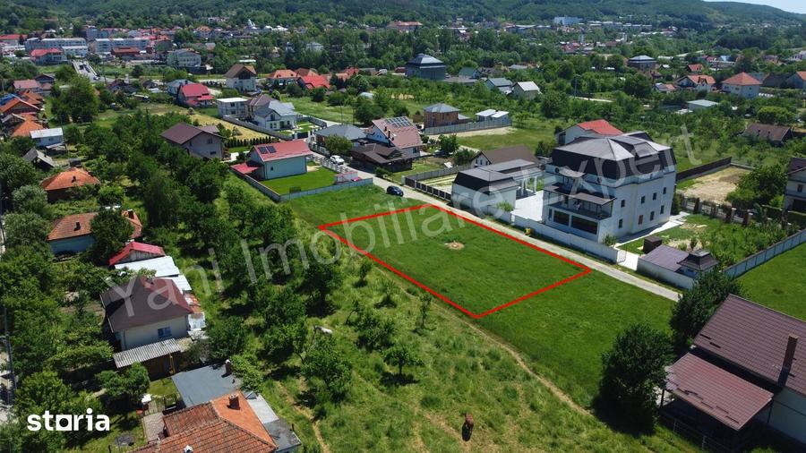 Teren de 800 mp, în Central