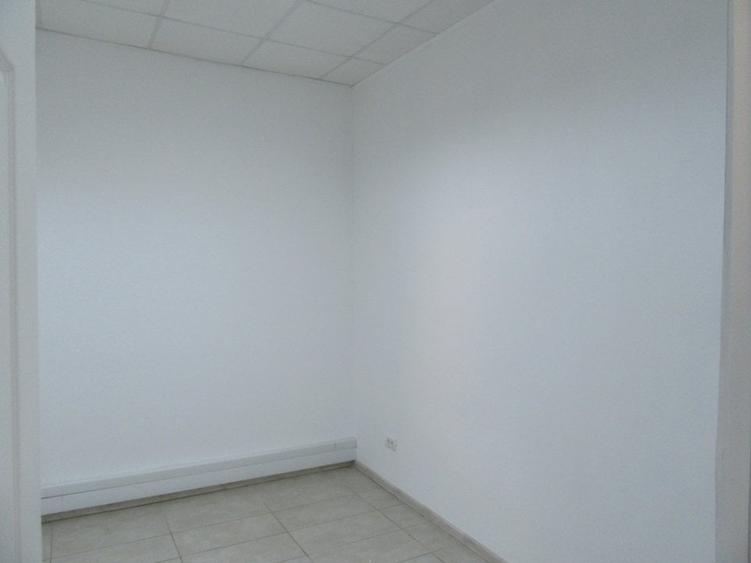 Spațiu comercial, de 74 mp, în Teiul Doamnei