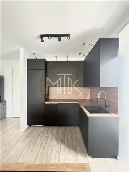 Apartament cu 3 camere decomandat, mobilat în Nordului
