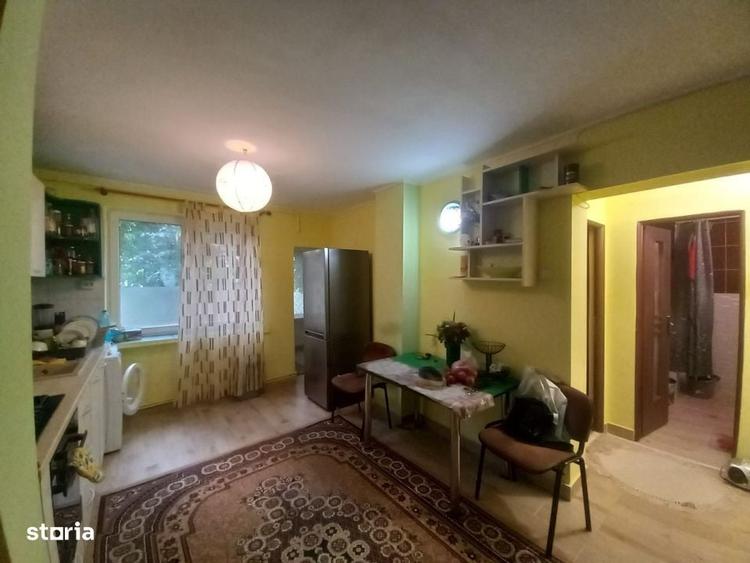 Apartament cu 3 camere decomandat în Săsar