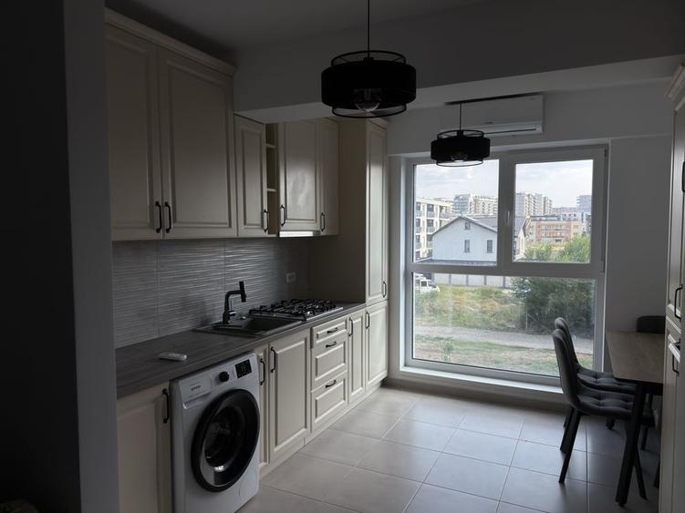 Apartament cu 2 camere decomandat în Theodor Pallady