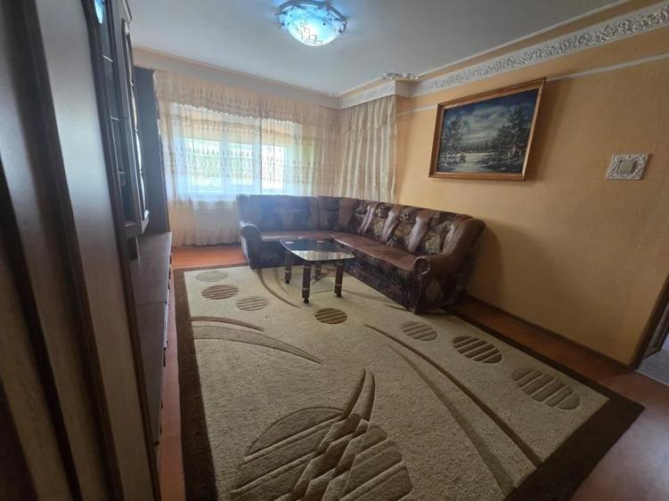 Apartament cu 2 camere decomandat, mobilat în Nicolina