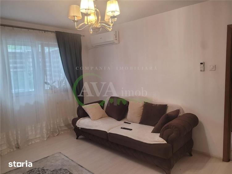 Apartament cu 3 camere semidecomandat în Bârsănești