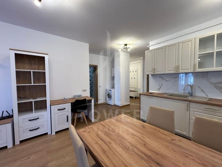 Apartament cu 3 camere decomandat, mobilat în Turnișor