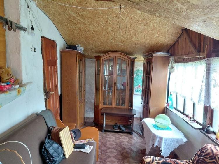 Casă cu 4 camere în Rușavăț