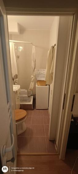 Apartament cu 3 camere semidecomandat în Exterior Vest