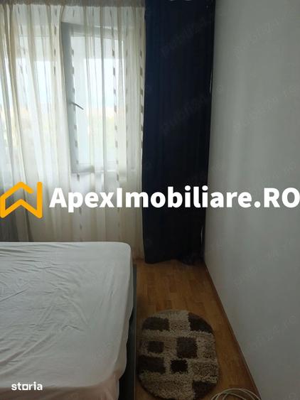 Apartament cu 2 camere semidecomandat în Tei