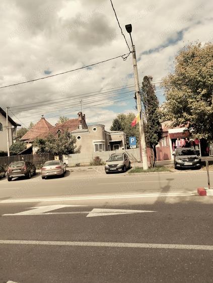 Casă cu 3 camere cu Teren 245 Mp în Central