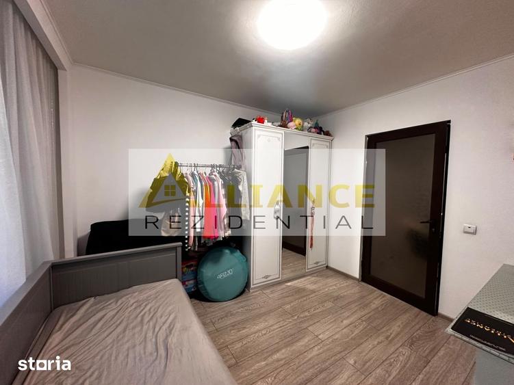 Apartament 3 camere + parcare | 70 MP - 160.000 - 12
