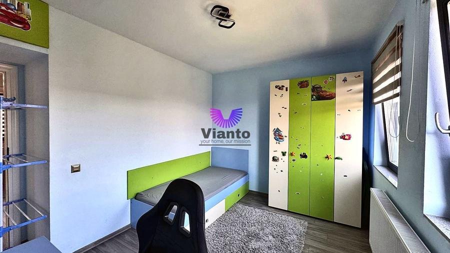 Apartament cu 3 camere decomandat, mobilat în Șelimbăr