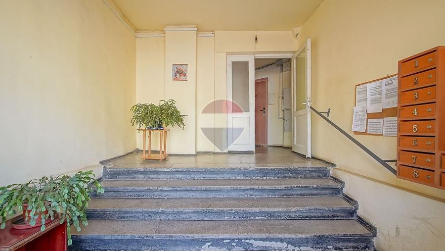 Apartament cu 2 camere decomandat în Gemenii