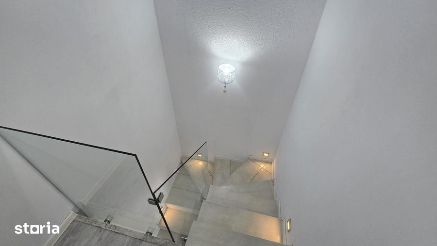 Casă cu 4 camere cu Teren 303 Mp în Trivale
