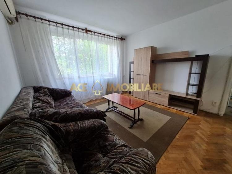 Apartament cu 3 camere decomandat, mobilat în Ștefan cel Mare