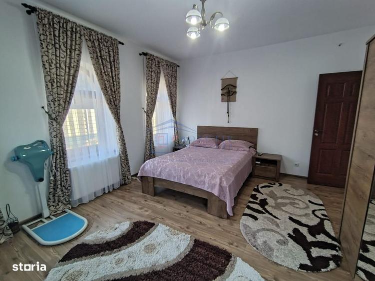 Casă cu 4 camere cu Teren 800 Mp în Moara