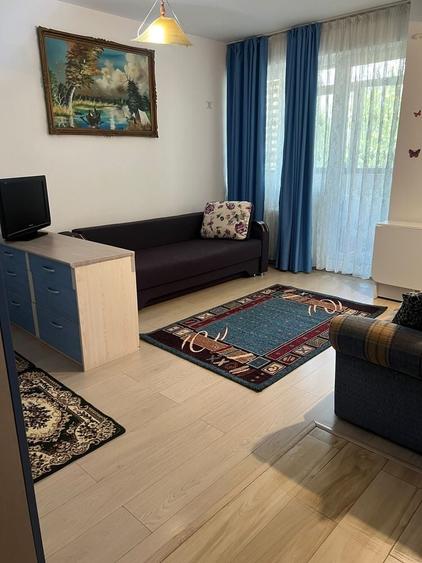 Apartament cu 2 camere decomandat în Roșu