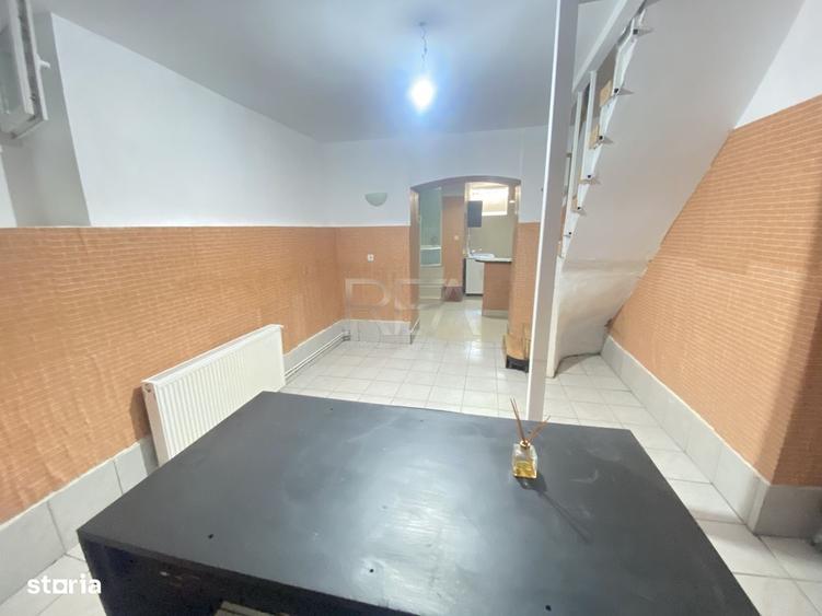 Apartament cu 3 camere semidecomandat în Regina Elisabeta