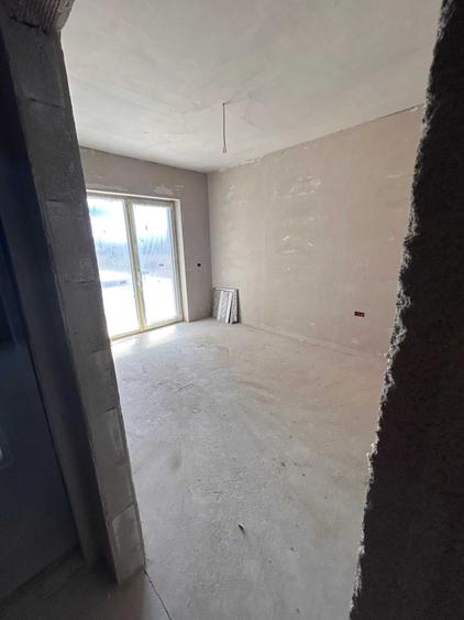 Apartament cu 2 camere decomandat în Giroc
