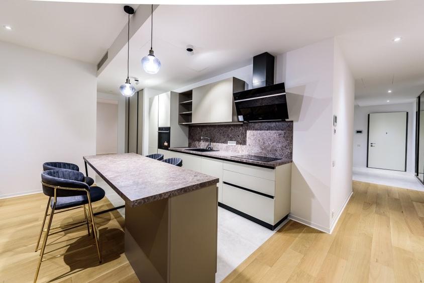 Apartament cu 4 camere decomandat, mobilat în Nord