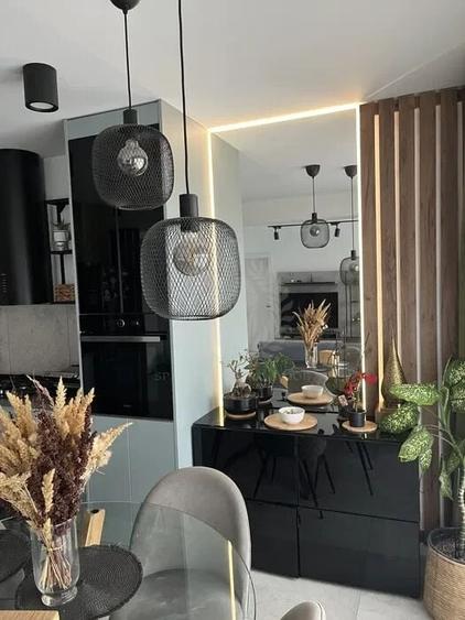 Apartament cu 3 camere decomandat, mobilat în Albert