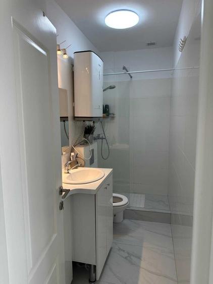Apartament cu 2 camere semidecomandat în Romană