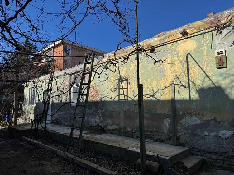 Casă cu 2 camere în Libertății