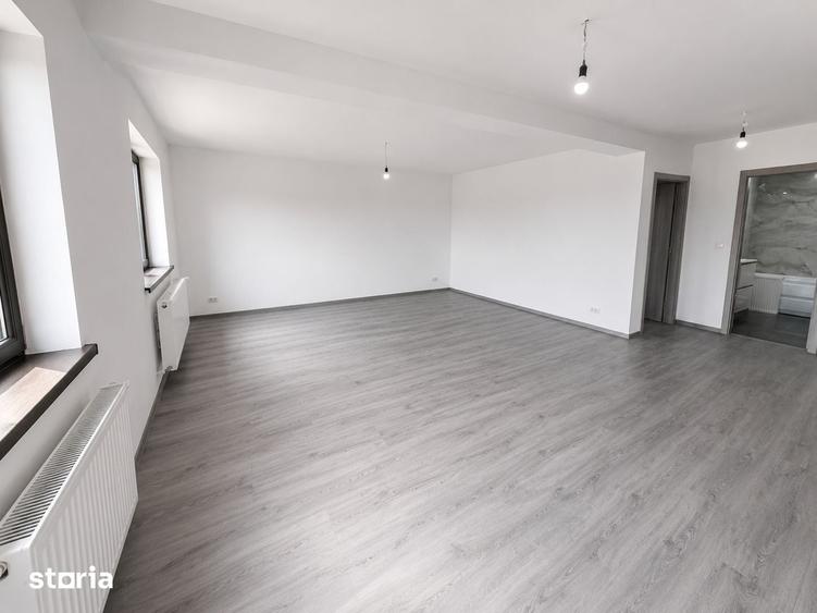 Casă cu 3 camere cu Teren 415 Mp în Letea Veche