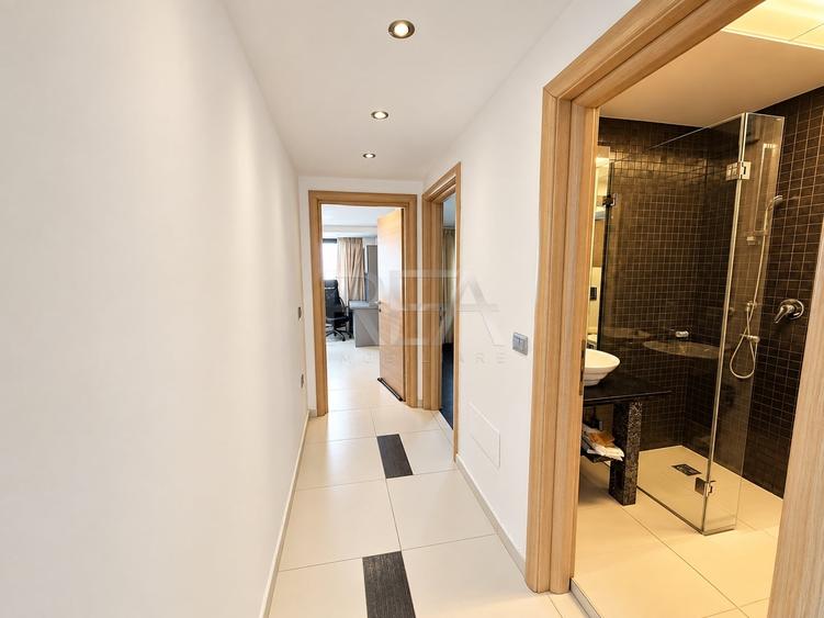 Apartament cu 3 camere semidecomandat, mobilat în Moșilor