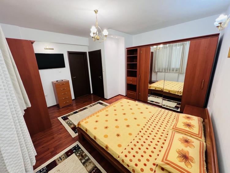 Apartament cu 3 camere semidecomandat, mobilat în Dorobanți