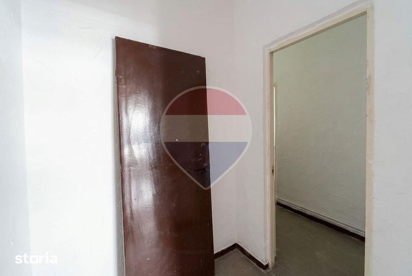 Spațiu comercial, de 100 mp, în Central