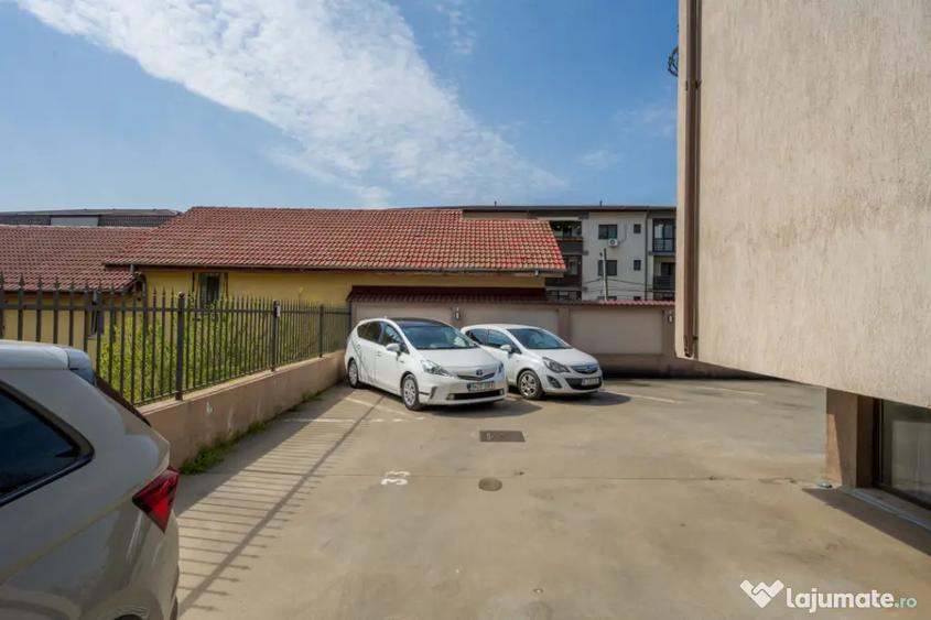 Apartament cu 4 camere decomandat, mobilat în Dobroești