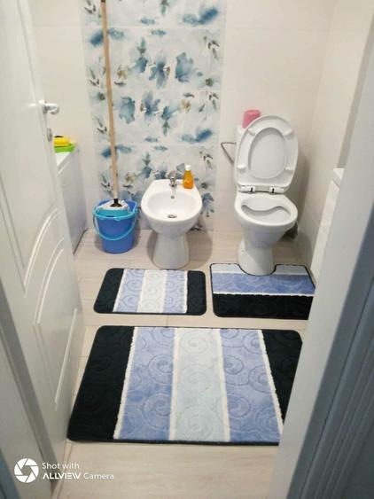 Apartament cu 2 camere semidecomandat în Valea Adâncă