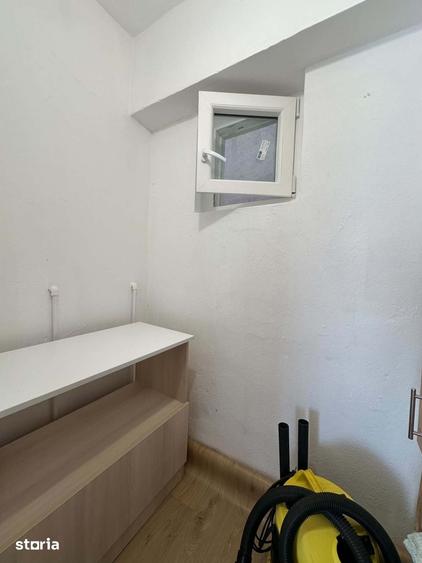 Apartament cu 3 camere decomandat în Micro 15