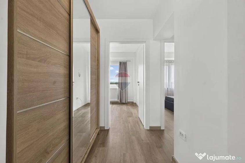 Apartament cu 4 camere decomandat în Polivalentă
