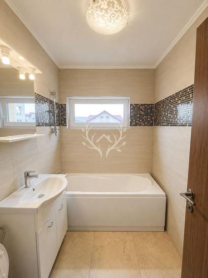 Apartament cu 2 camere semidecomandat, mobilat în Florești